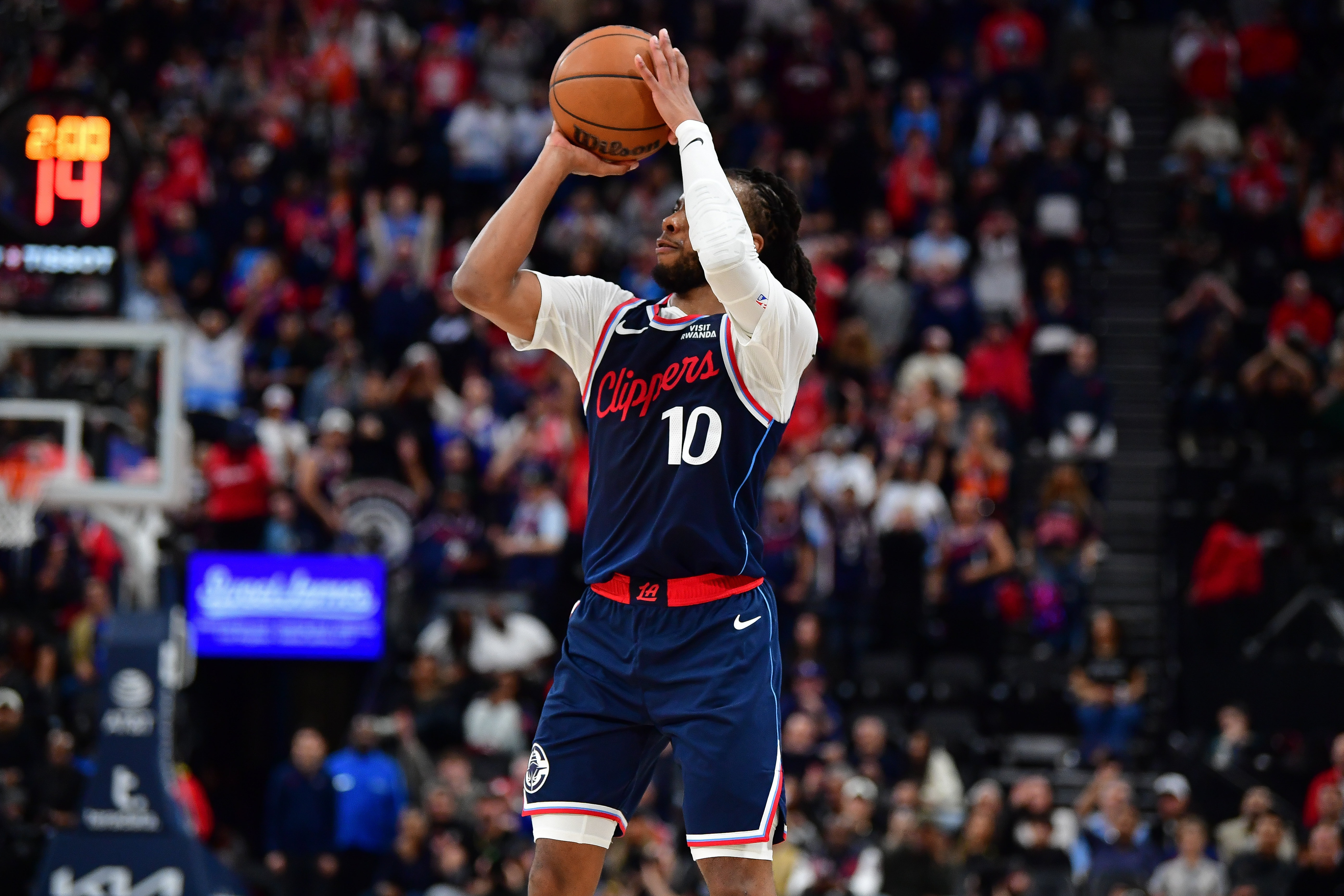 福利彩票-加兰代表快船出战时12胜5负 场均20.4分6.4助1.1断 正负值+7.5